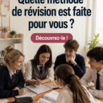 Étudiante réfléchissant à la méthode d'étude adaptée à son style d'apprentissage.