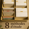 Une étudiante appliquée utilisant différentes méthodes d'étude pour réussir à l'université.